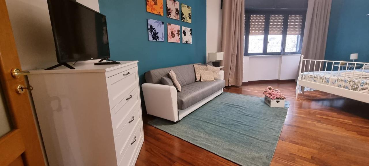 Via Battisti 109 Appartement Caserta Buitenkant foto